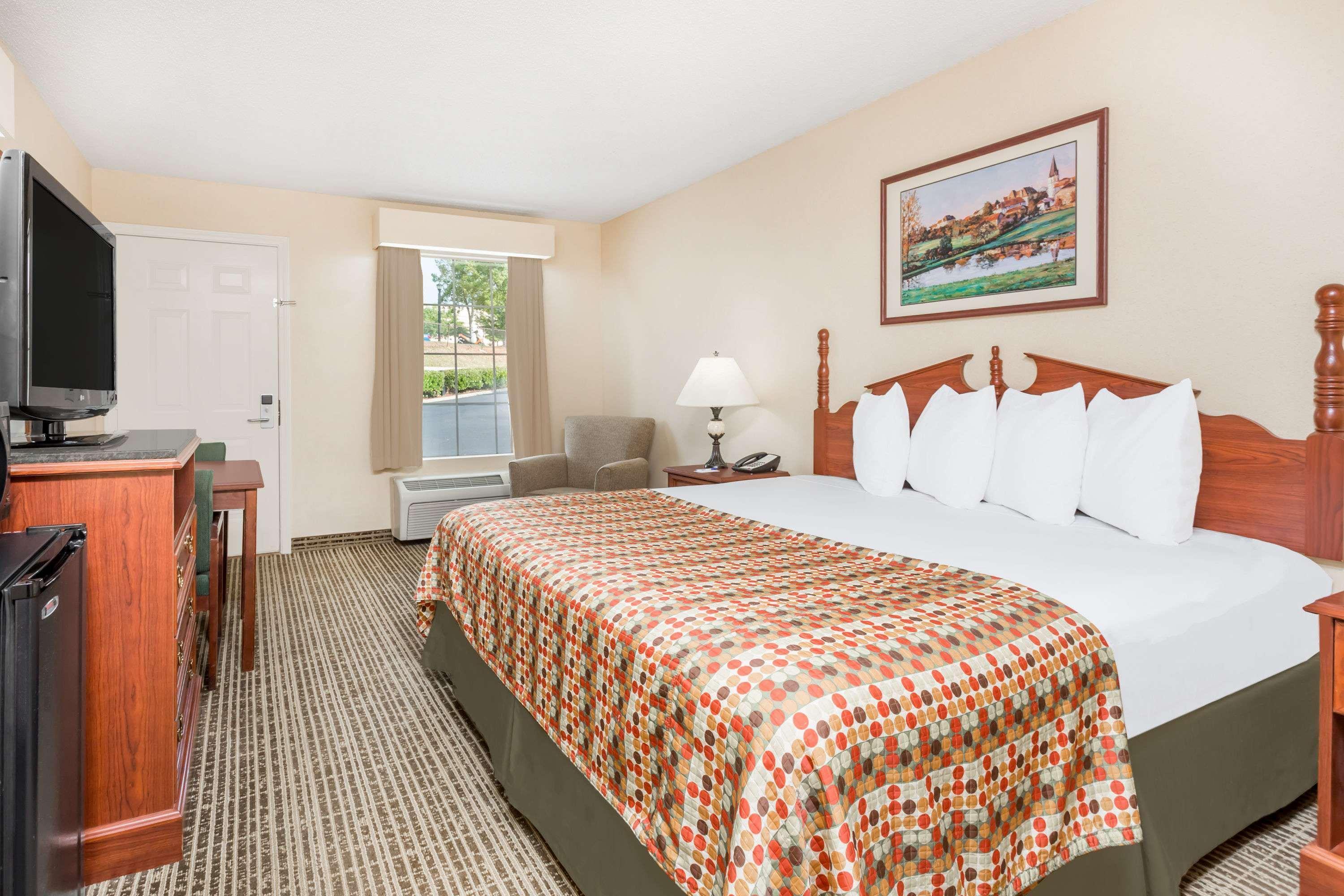 Hotel Baymont By Wyndham Anderson Clemson Exterior foto